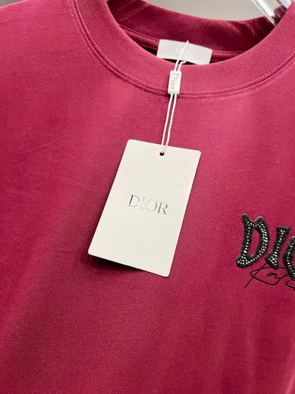 New letter sticker short sleeved shirt