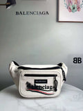 Canvas chest bag waist bag is simple and lightweight