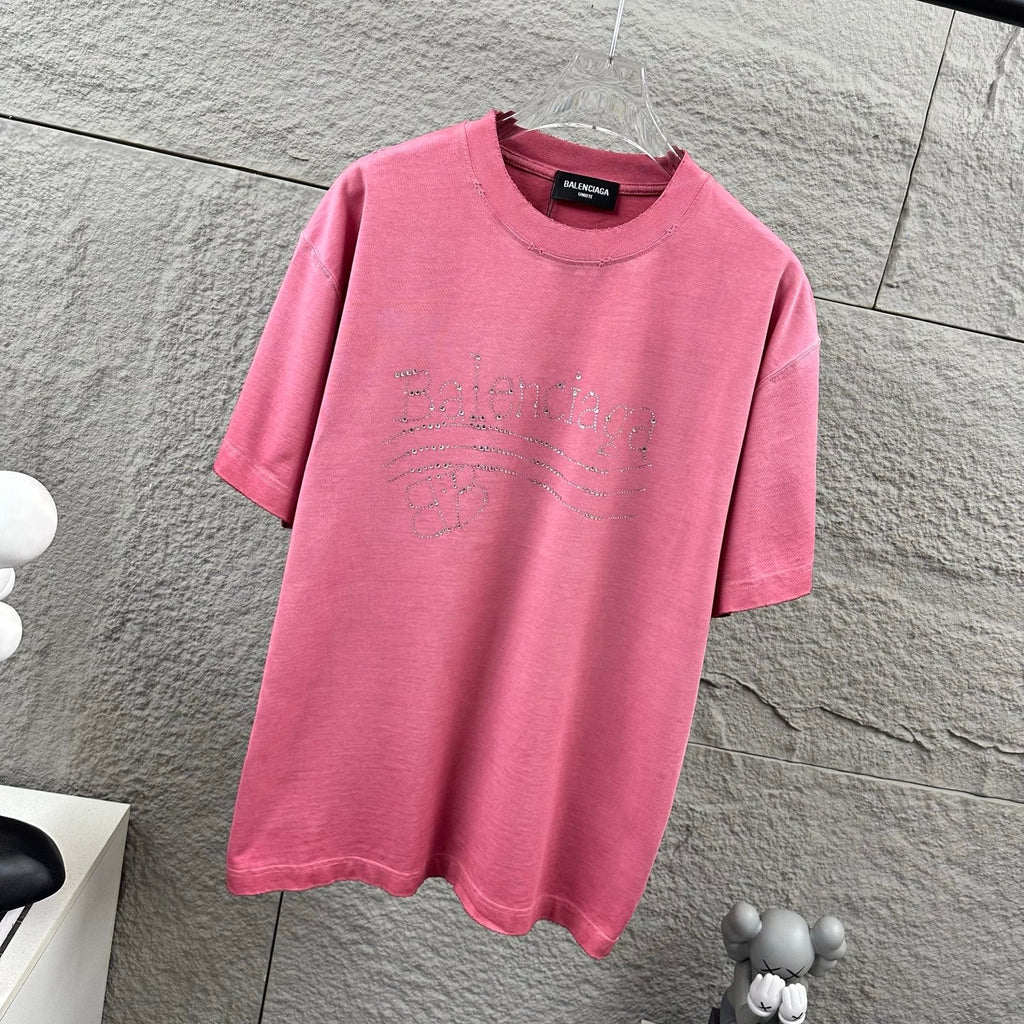 Wear and tear washed short sleeved T-shirt with distressed holes for both men and women