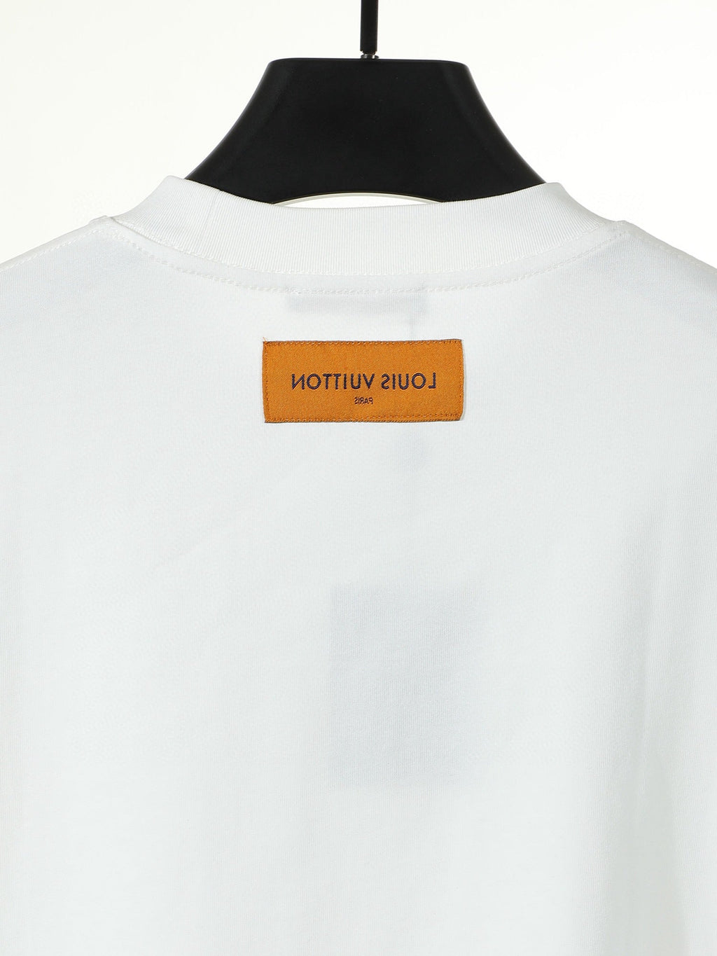 Contrast embroidered short sleeved shirt