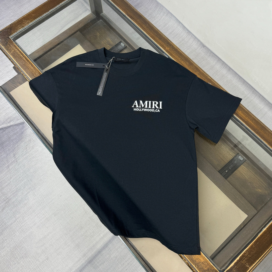 Latest short sleeved round neck T-shirt