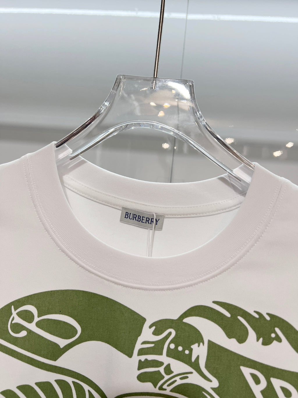 Front 3D printed horse offset letter round neck T-shirt