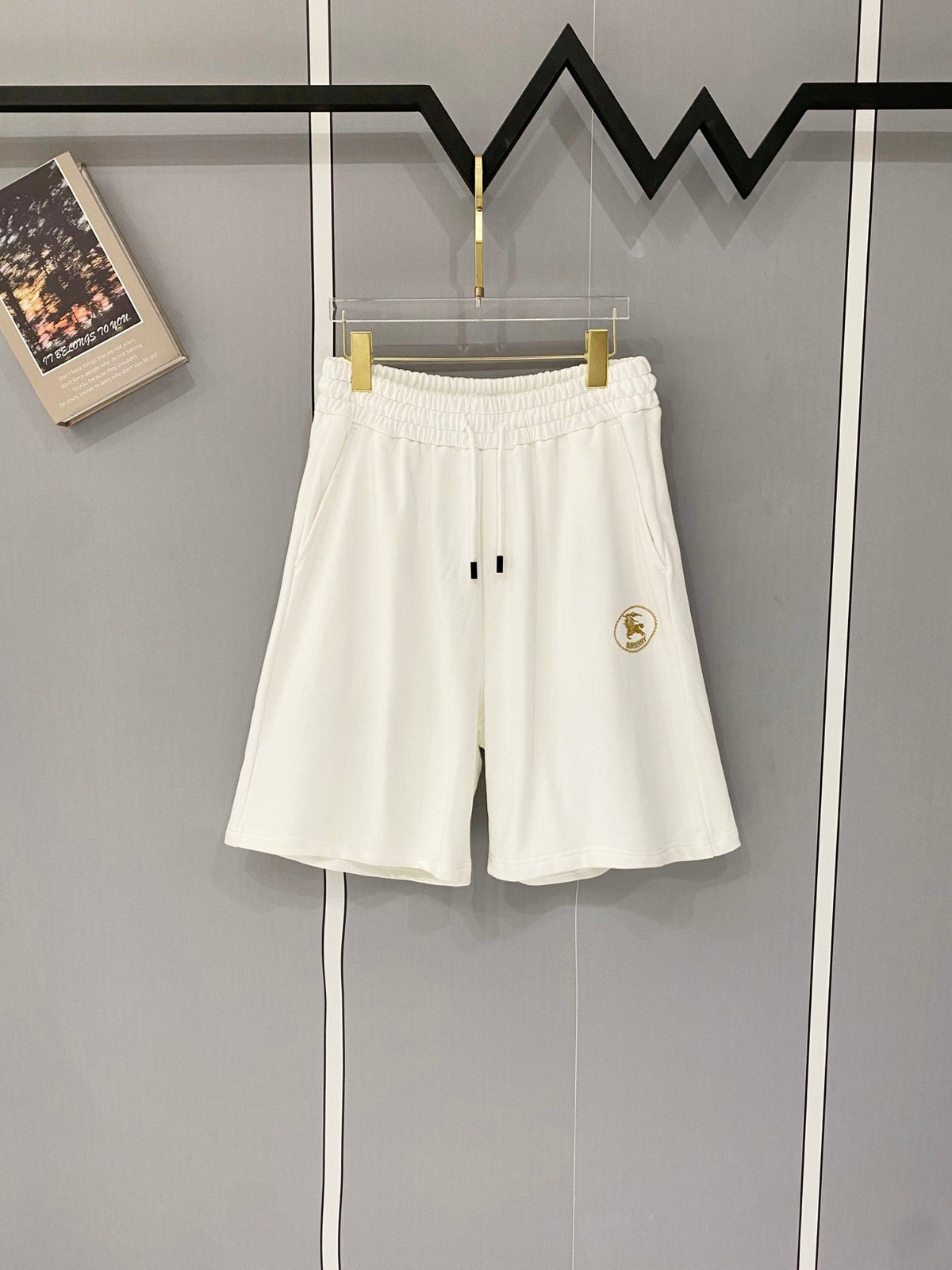 Classic letter embroidered casual shorts