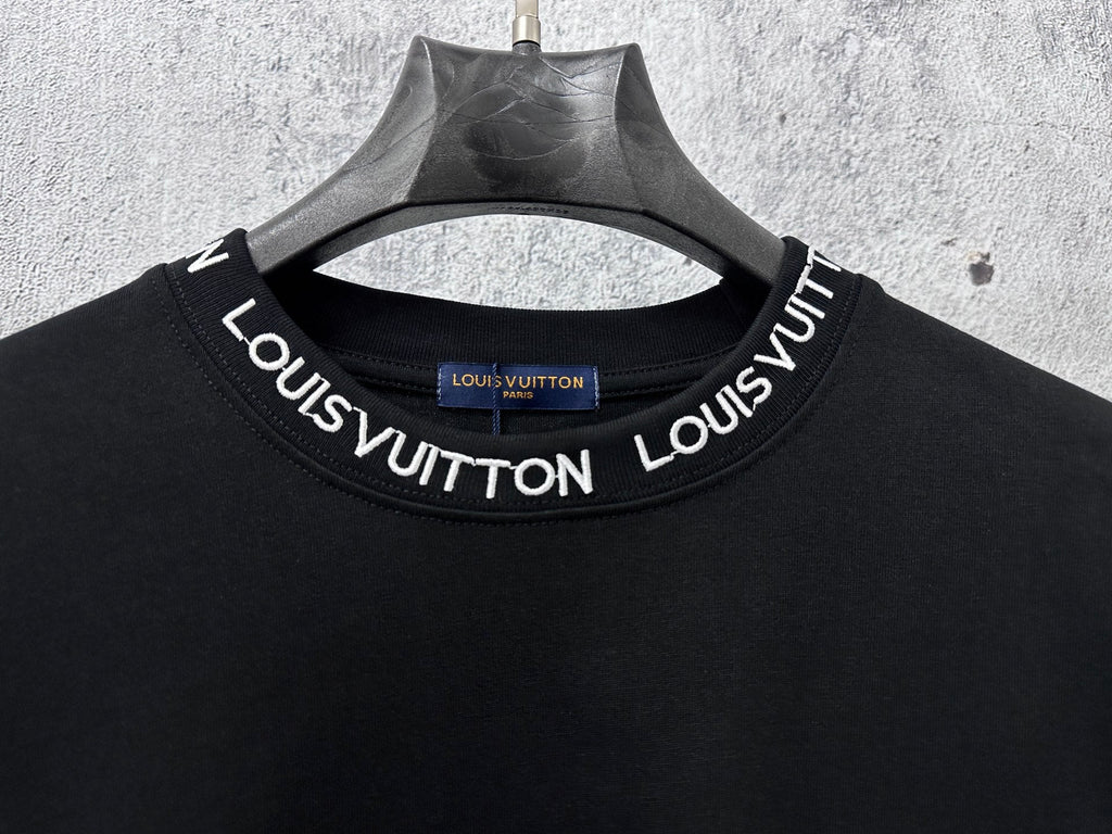 Embroidered collar, small leather pocket, short sleeved, unisex