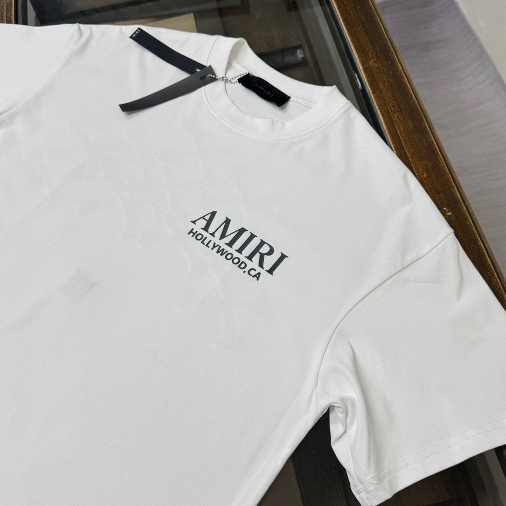 Latest short sleeved round neck T-shirt
