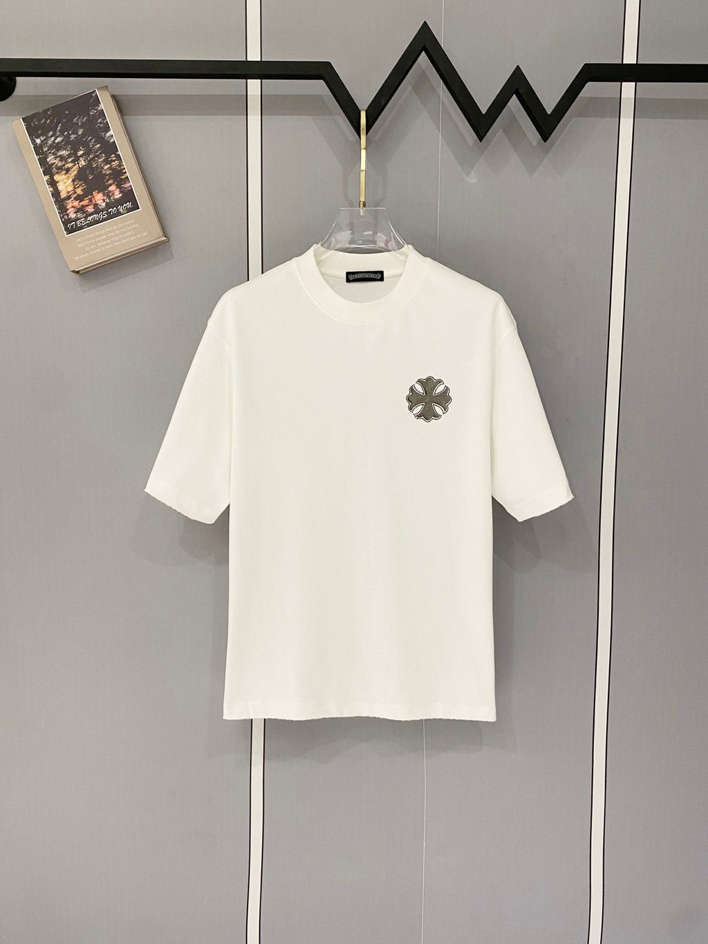 New spring short sleeved round neck T-shirt