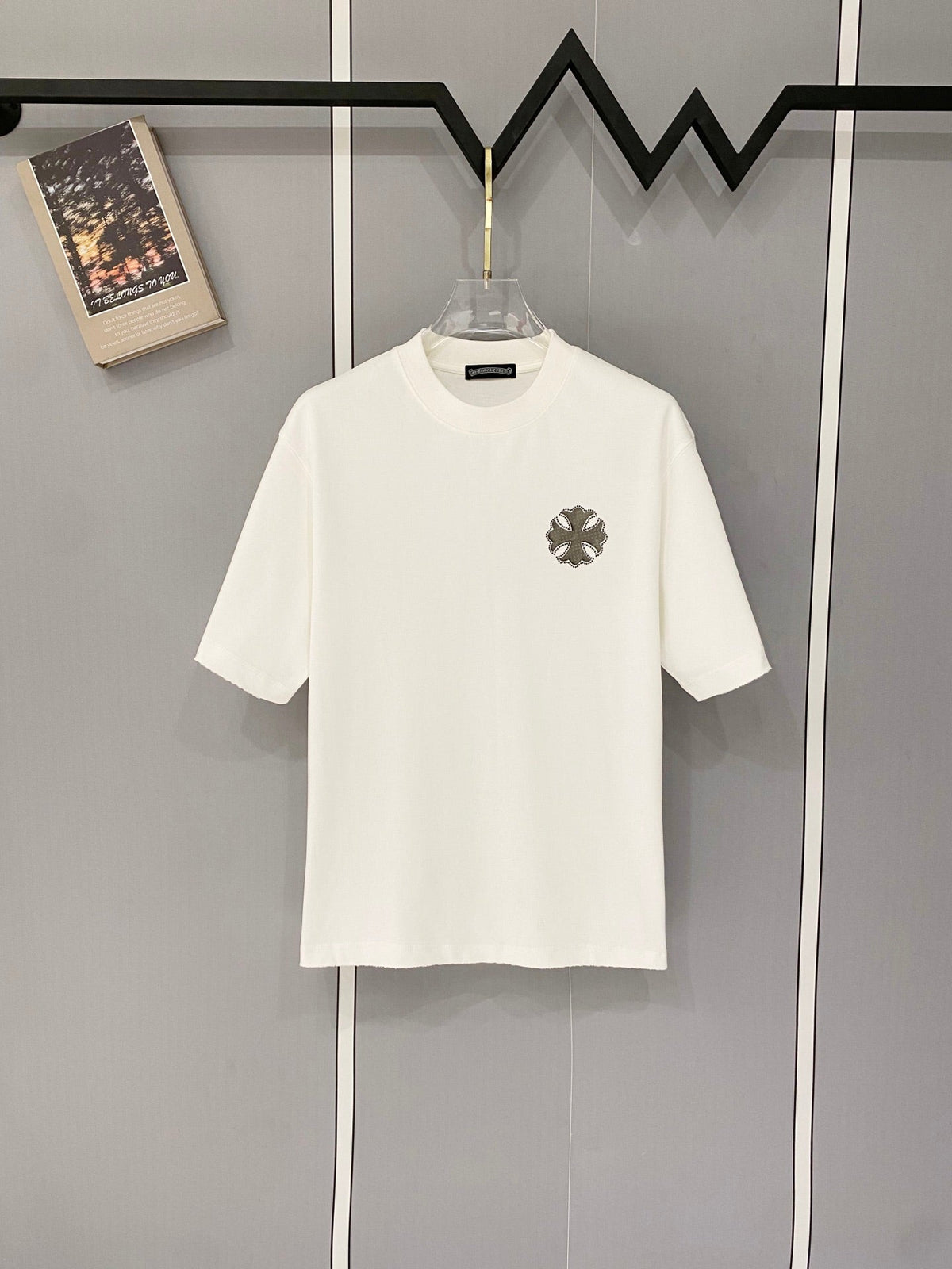 New spring short sleeved round neck T-shirt
