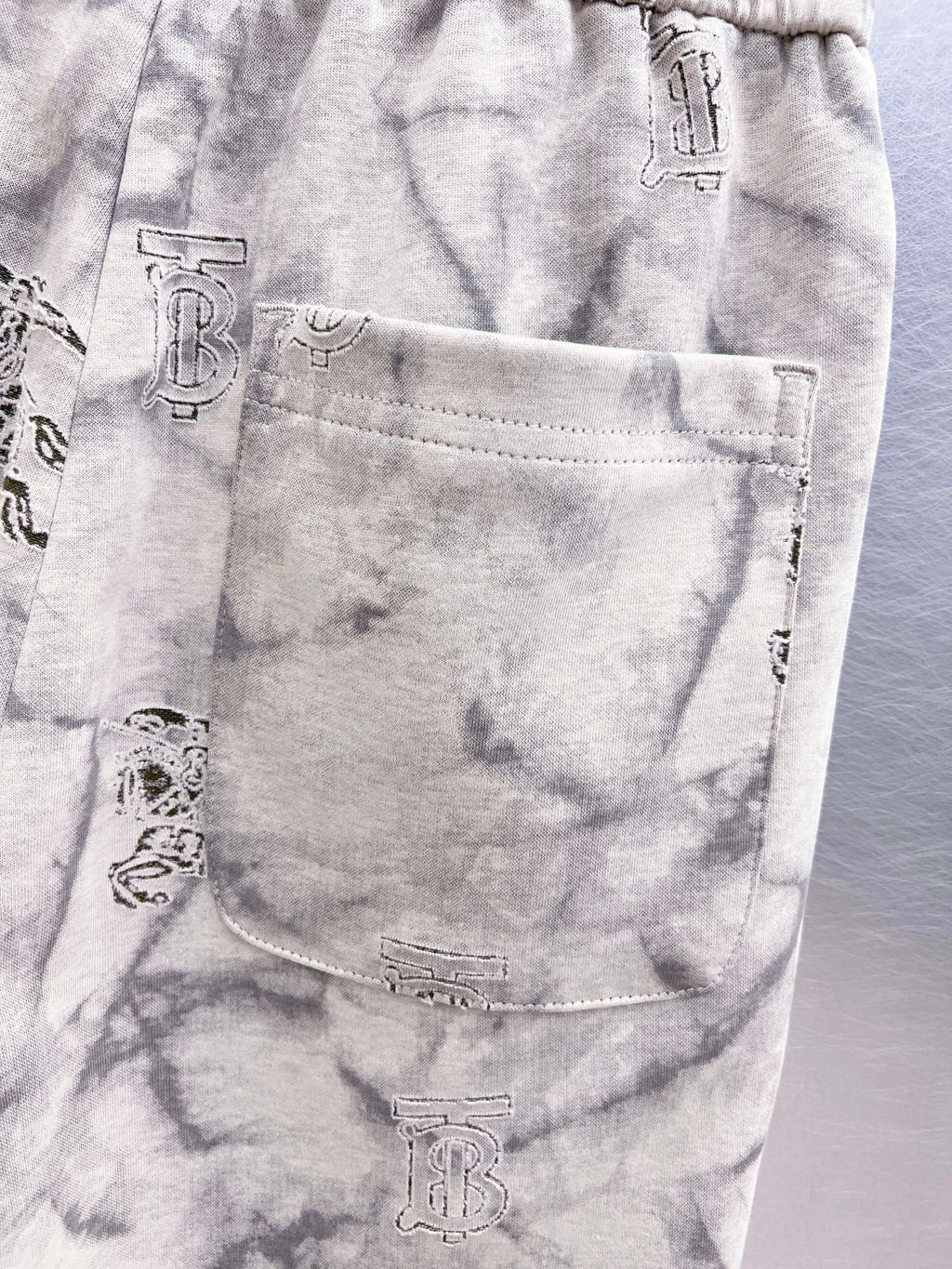 26 Summer New Men's and Women's Casual Shorts 6