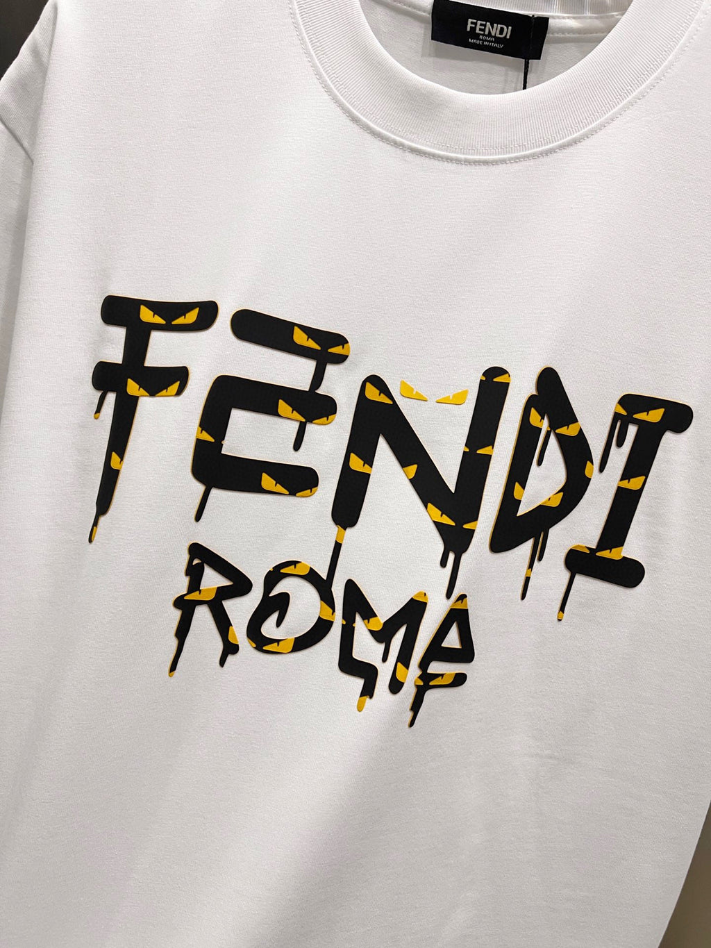 Classic Yellow Eye Foam Craft Short Sleeve T-shirt