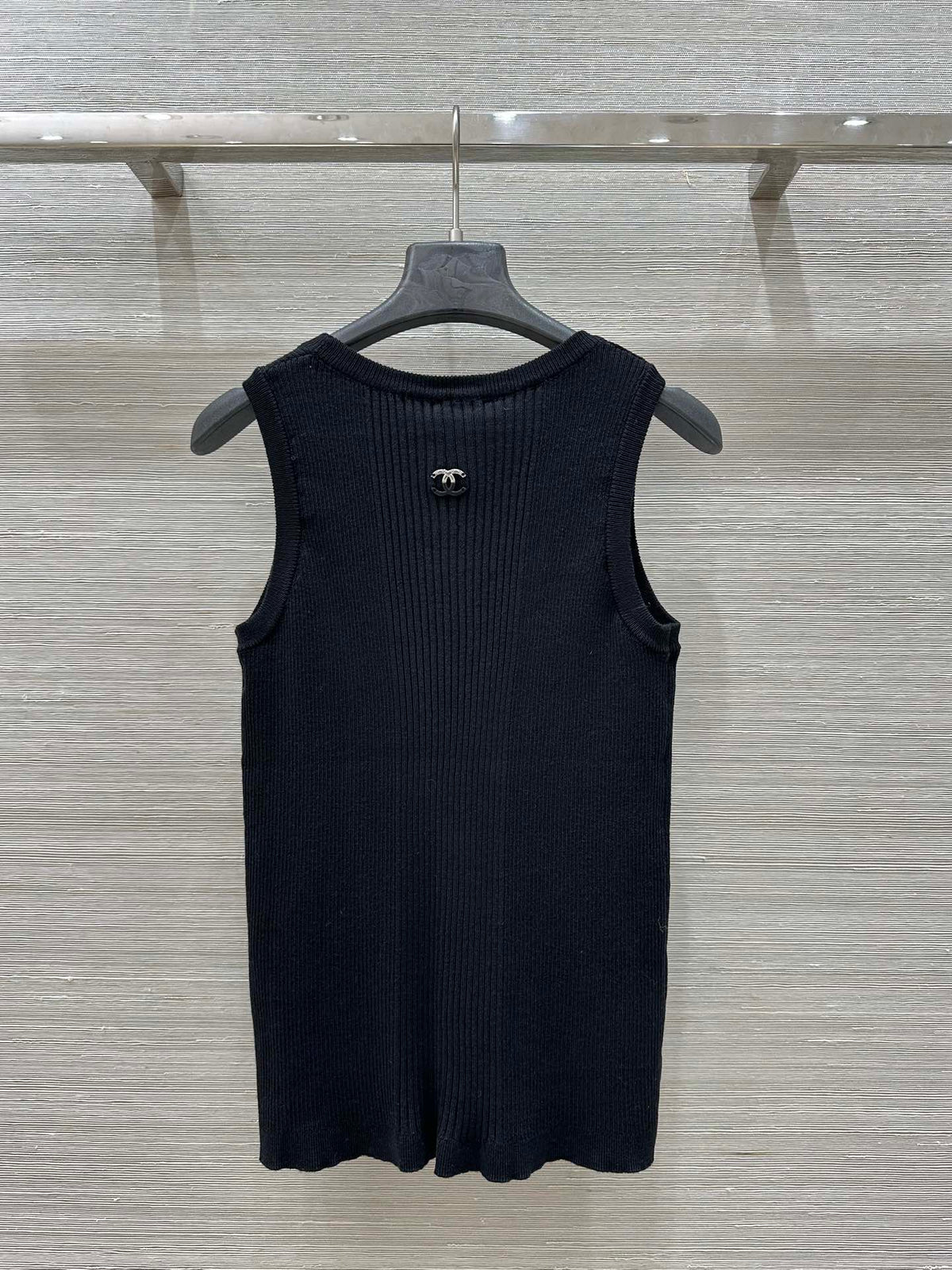 25 autumn and winter new product heart logo intarsia knitted vest