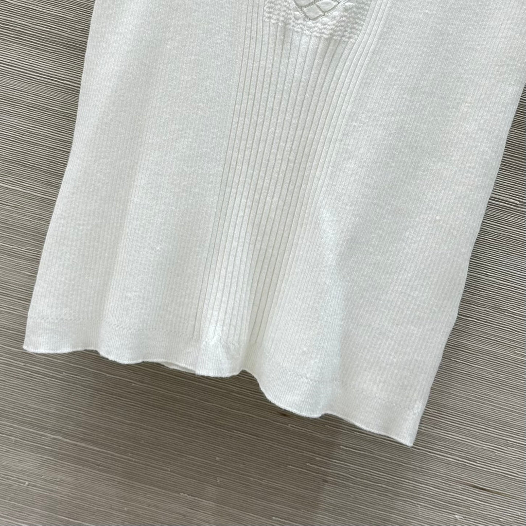 25 autumn and winter new product heart logo intarsia knitted vest