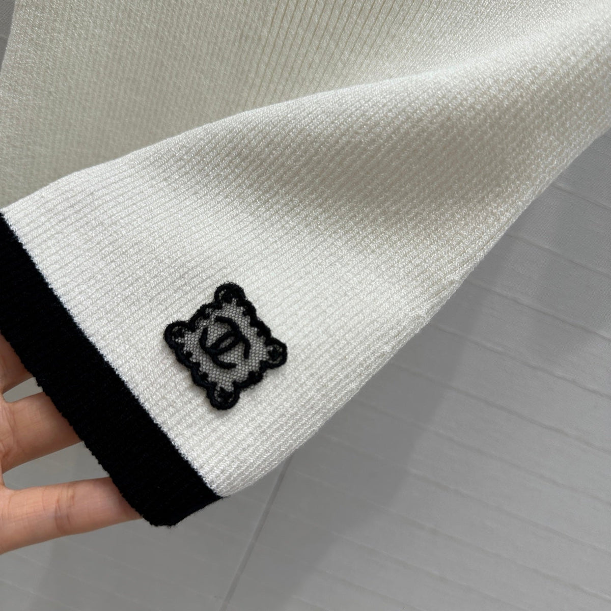 25ss knitted vest