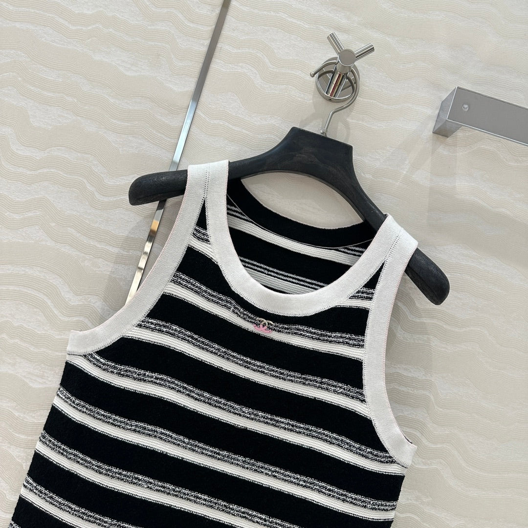 25SS KNITTED VEST
