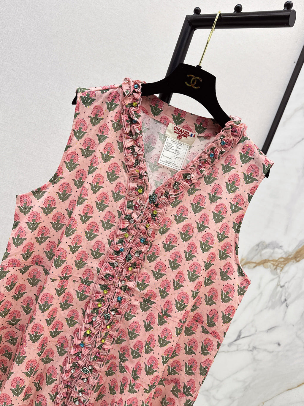 25fw ruffle vest