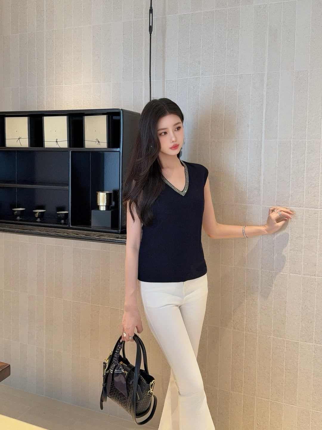 25fw v-neck vest