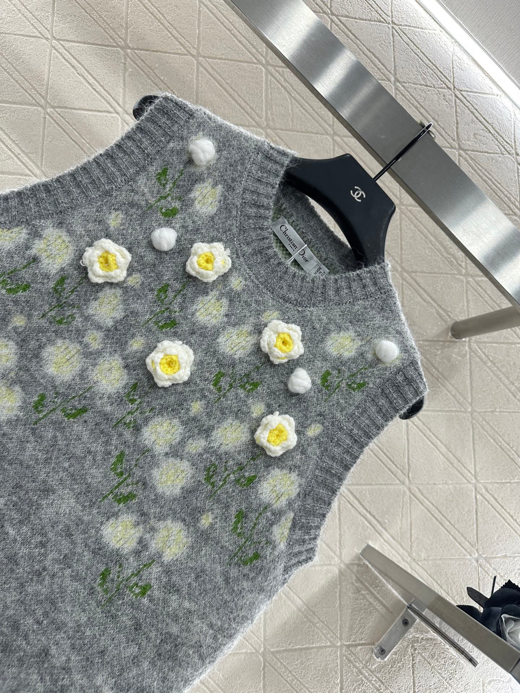25fw 3D Crochet Knitted Vest