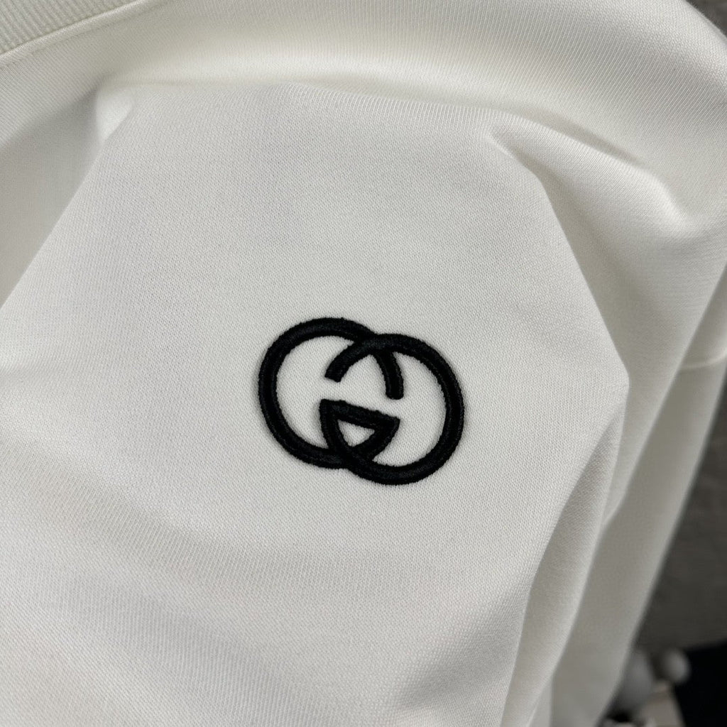 Early Autumn to Winter New Arrivals: Embroidered Long Sleeve Sweatshirt