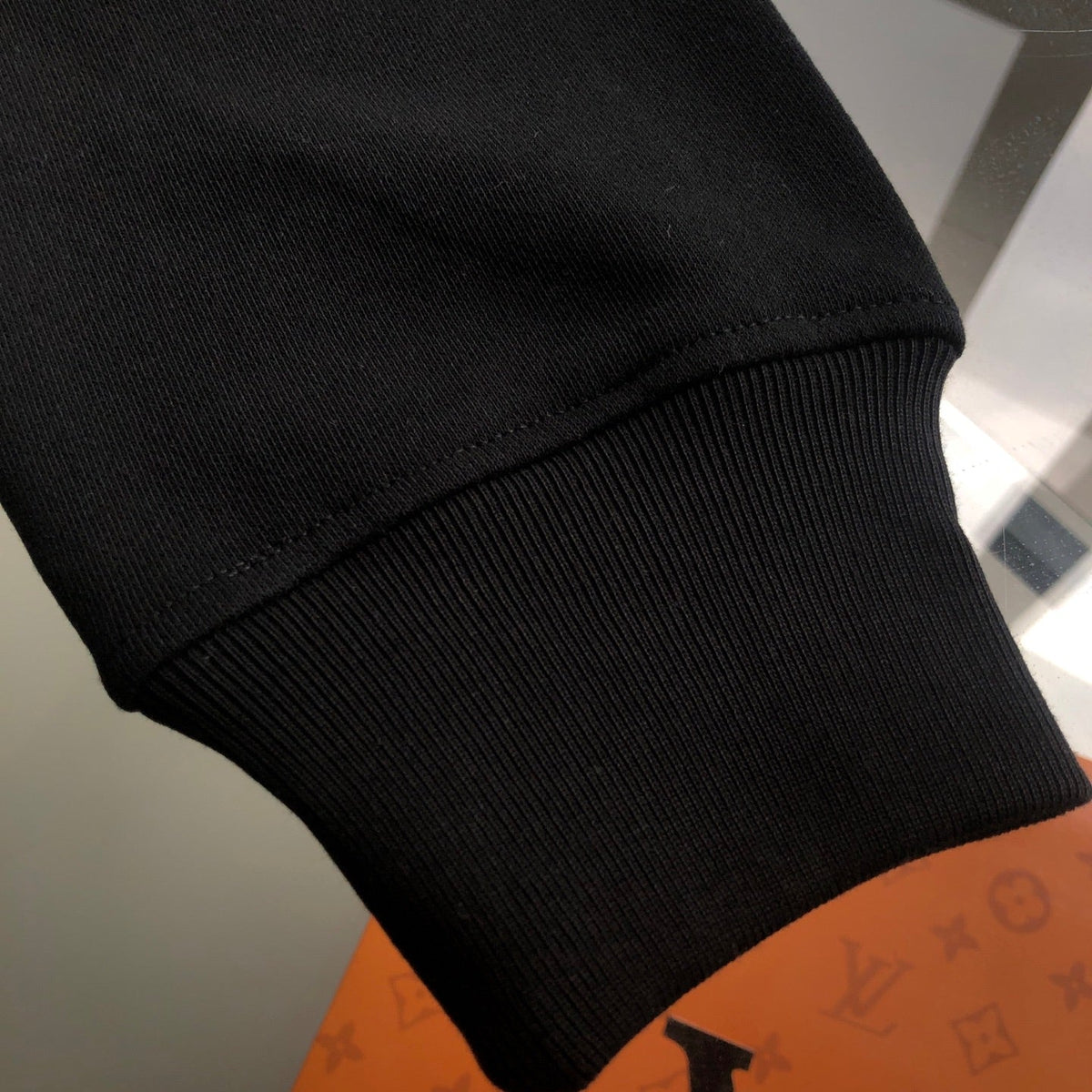 New autumn and winter classic embroidered logo round neck hoodie