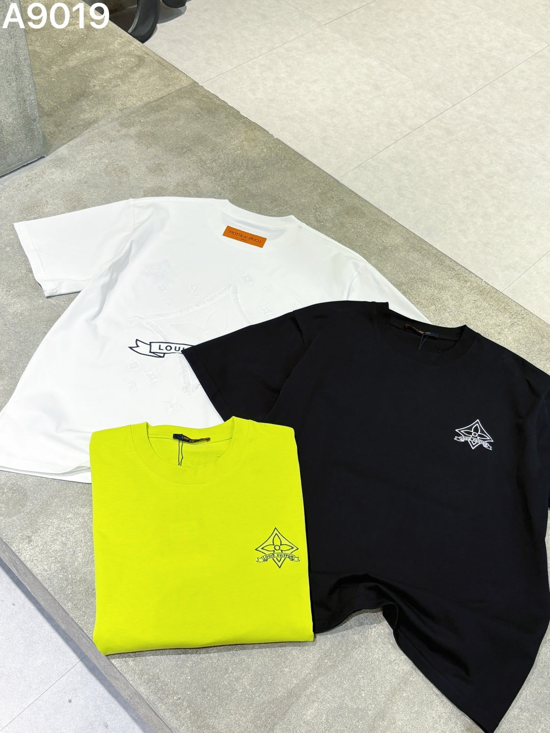 26 new embroidered letter short sleeves